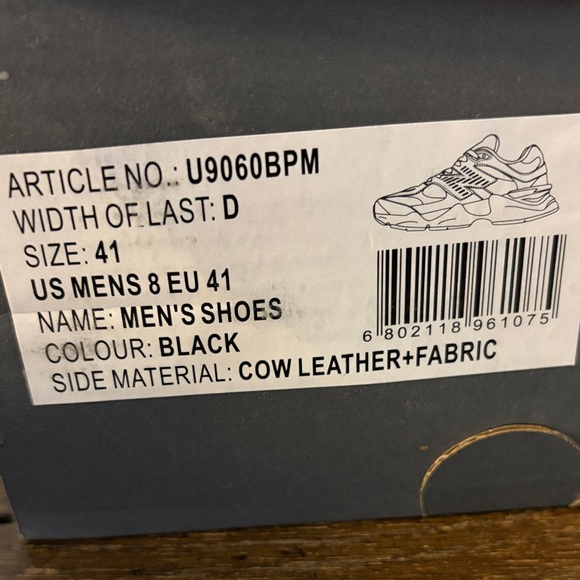 New Balance Men's Black 9060 Sneakers - Picture 4 of 4